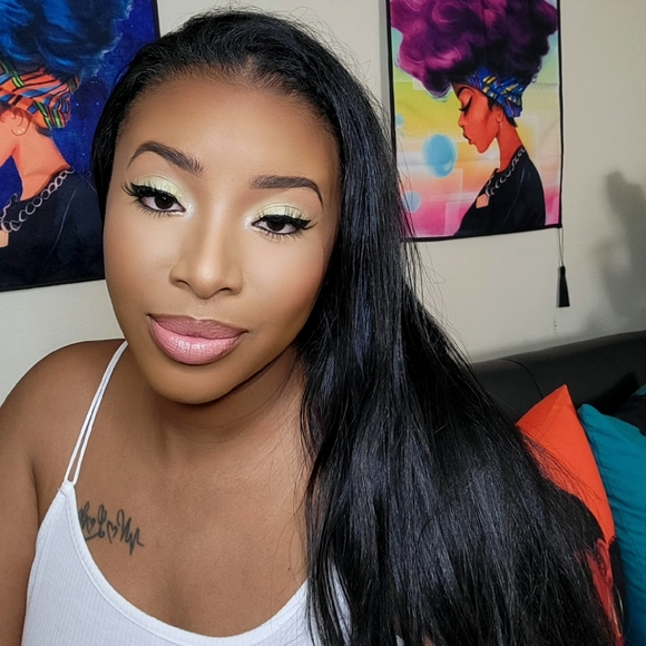 Meet your Posher, MJ - Picture 4 of 6